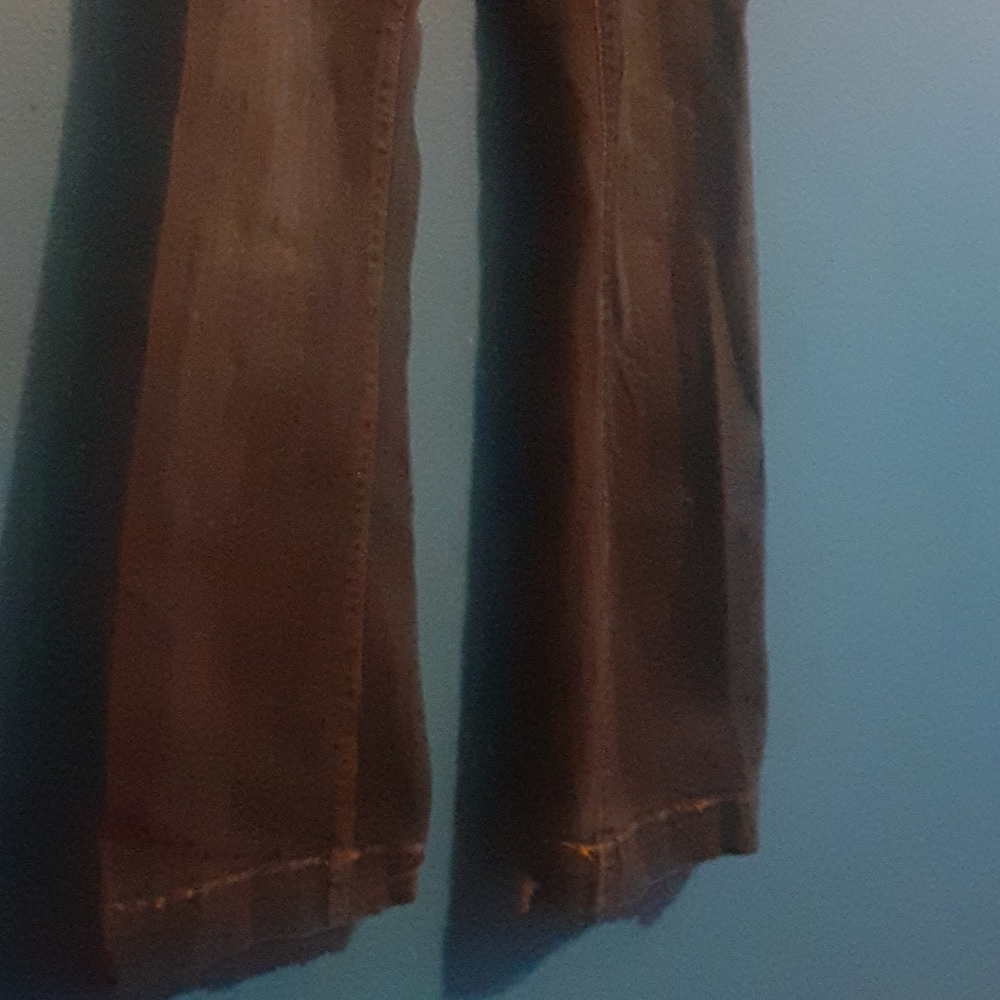 Jean - Picture 2 of 4